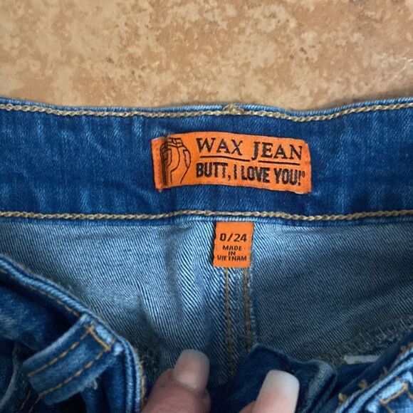 Wax Jean  - Picture 2 of 4